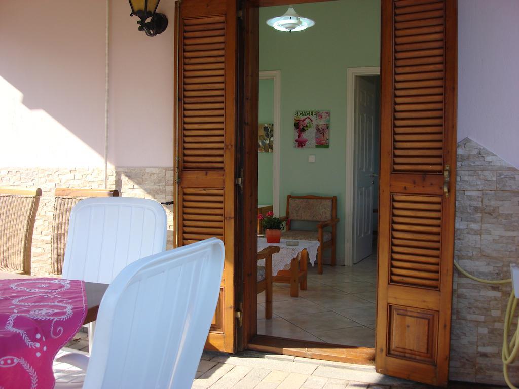 Villa Melina 1 Koínira Quarto foto